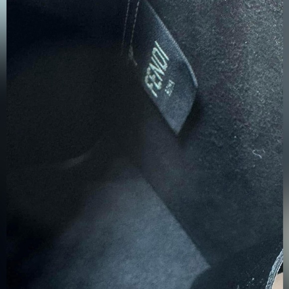 FENDI Pink Vertical Crossbody Logo Box Bag - Picture 15 of 16